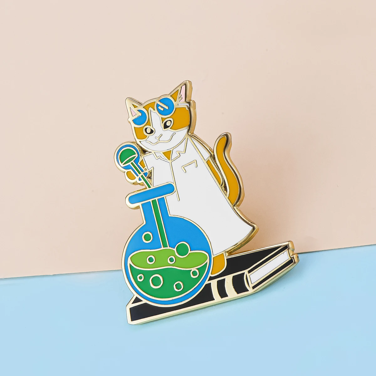 Catuni Cute Chemistry Biology Enamel Animal Brooch Pin Mouse Cat Rabbit Panda Science Lanyard Lapel Badge Accessories Gifts for