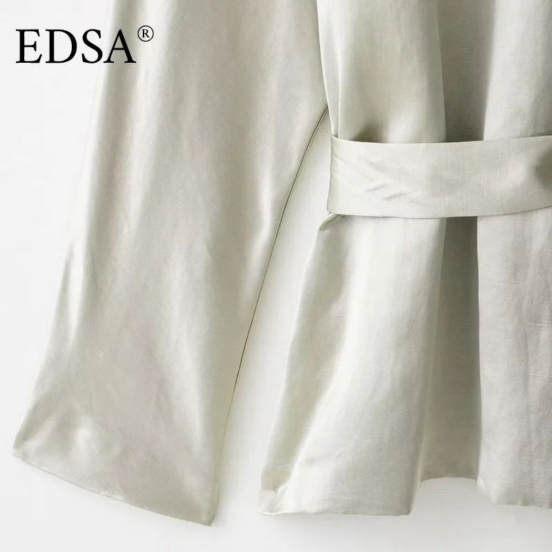 سترة نسائية من الساتان من EDSA مع حزام وأكمام طويلة وطية صدر مدببة وحاشية مستقيمة لمعطف سترة نسائية للمكتب