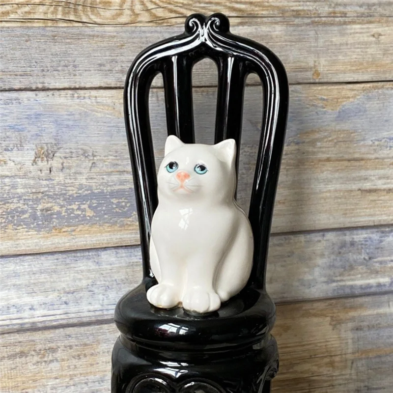 

A02M-Cat And Chair Figurine Vintage Decorative Ornaments Home Decoration Desktop Ornaments Exquisite Gift