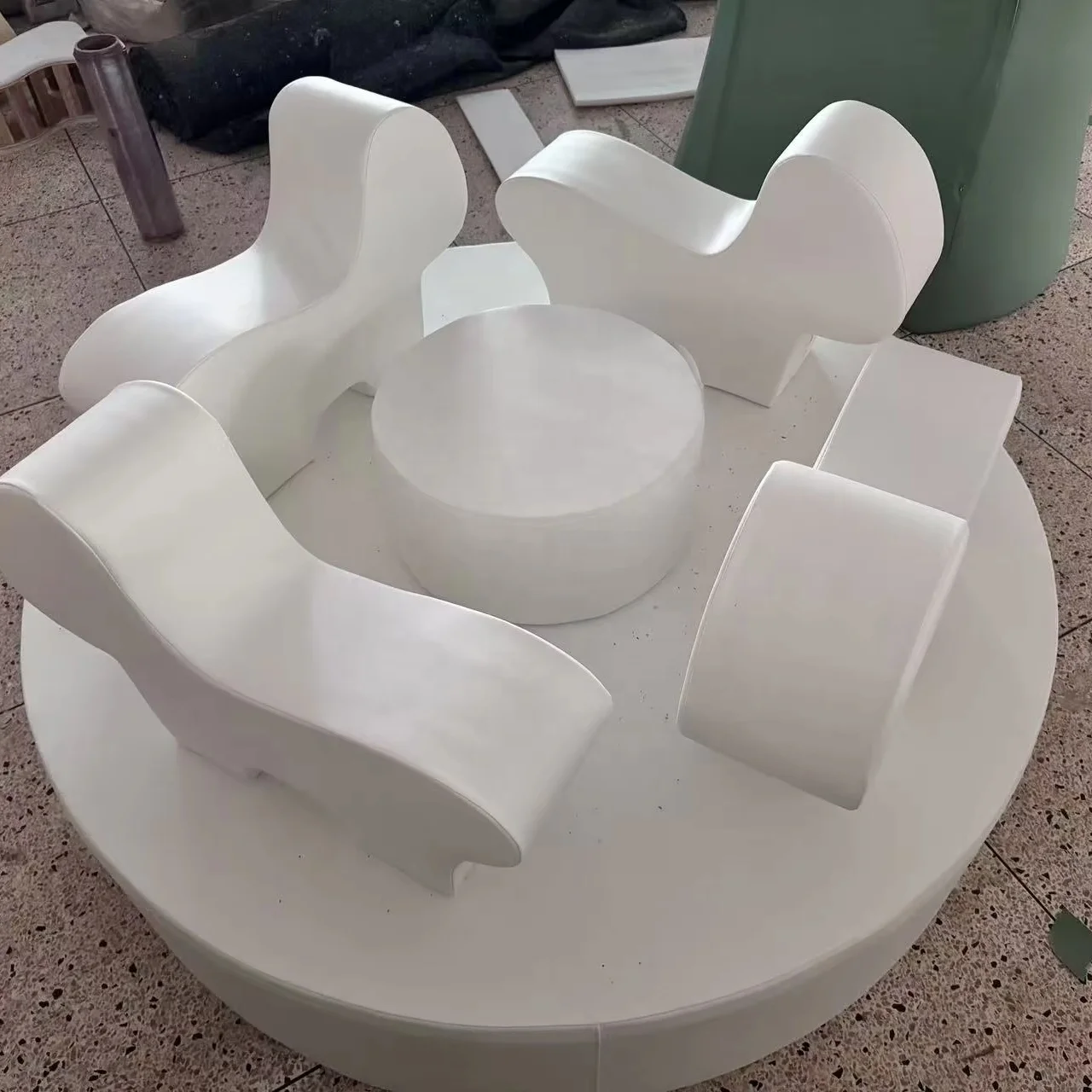 

2026 Kids Indoor Playground Equipment Indoor Electric Soft Play Spin Carousel Ride White Sale Soft Play Merry Go Round for Kidsp