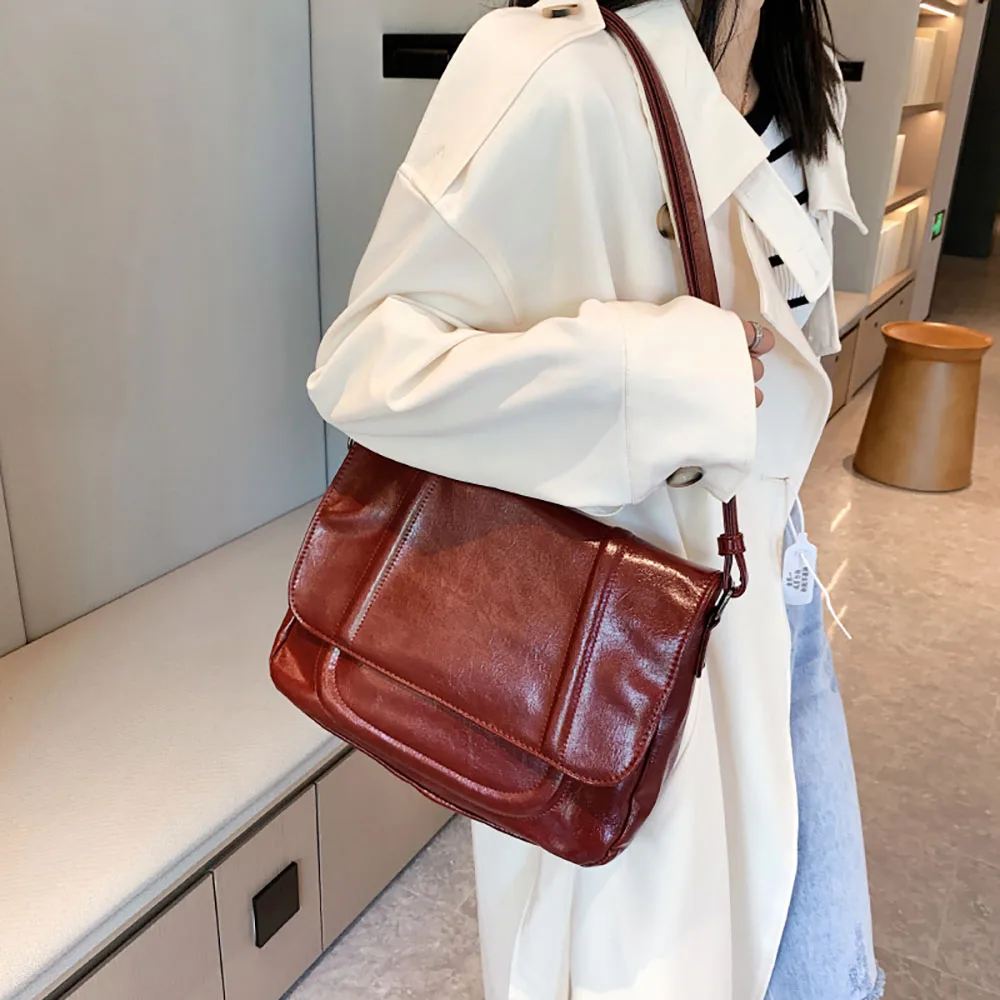 Texture Oil Wax Leather Large Capacity Women Bags Vintage Red College Student One Shoulder Bag Commute Lady Crossbody Tote Pack