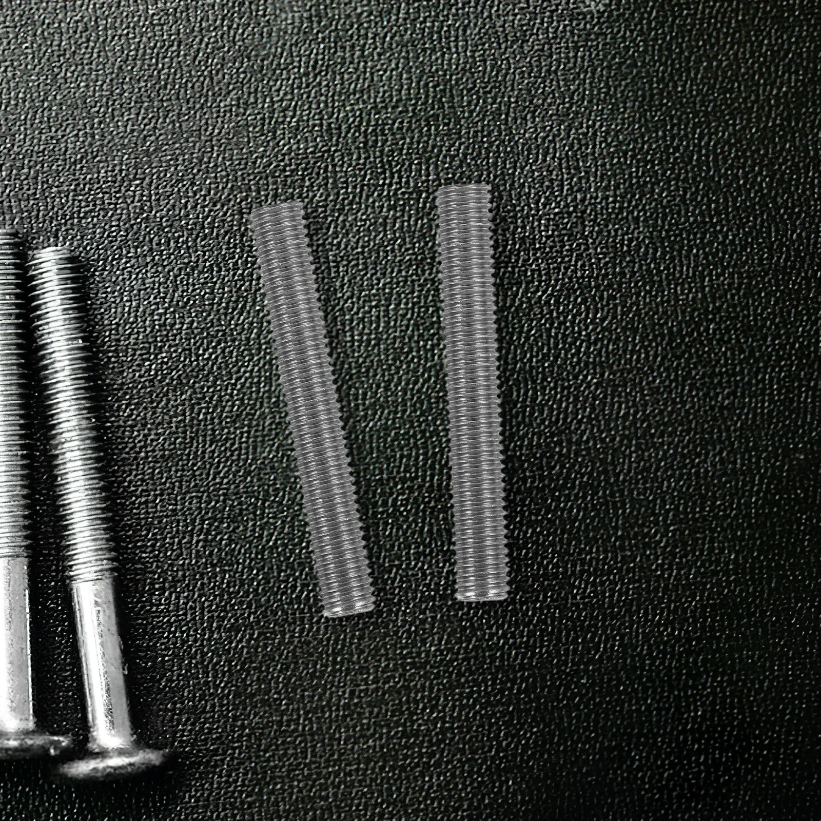 

4Pcs Stainless Steel Fully Threaded Rods High Strength Threaded Studs for Construction Repair Home Renovation All Thread Rods