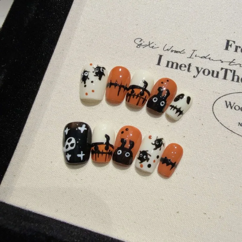 

Halloween Party Super Cute Cartoon Pure Hand Painted Small Short Nails Pumpkin Ghost Handmade Nail Art