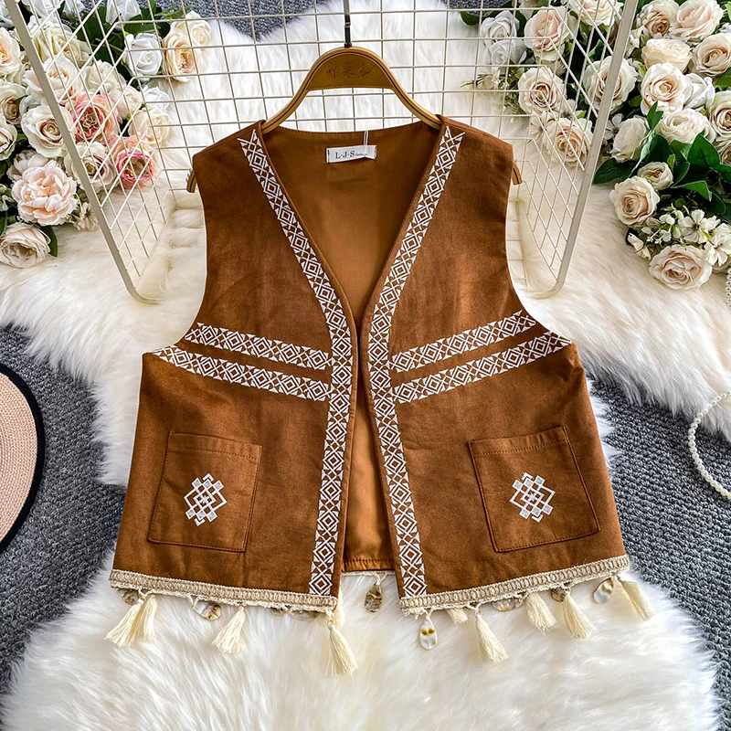 

Ethnic Style Brown Deerskin Velvet Embroidered V-neck Vest for Women's New Spring Autumn Layering Style Tassel Top D70