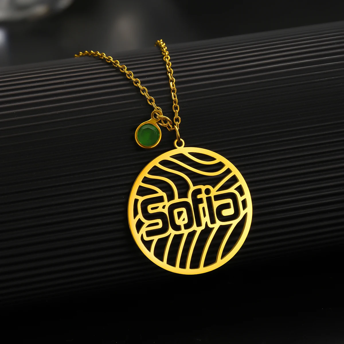 Todorova, collar corrugado hueco Circular de acero inoxidable con nombre personalizado, collar con colgante de moda para hombres y mujeres