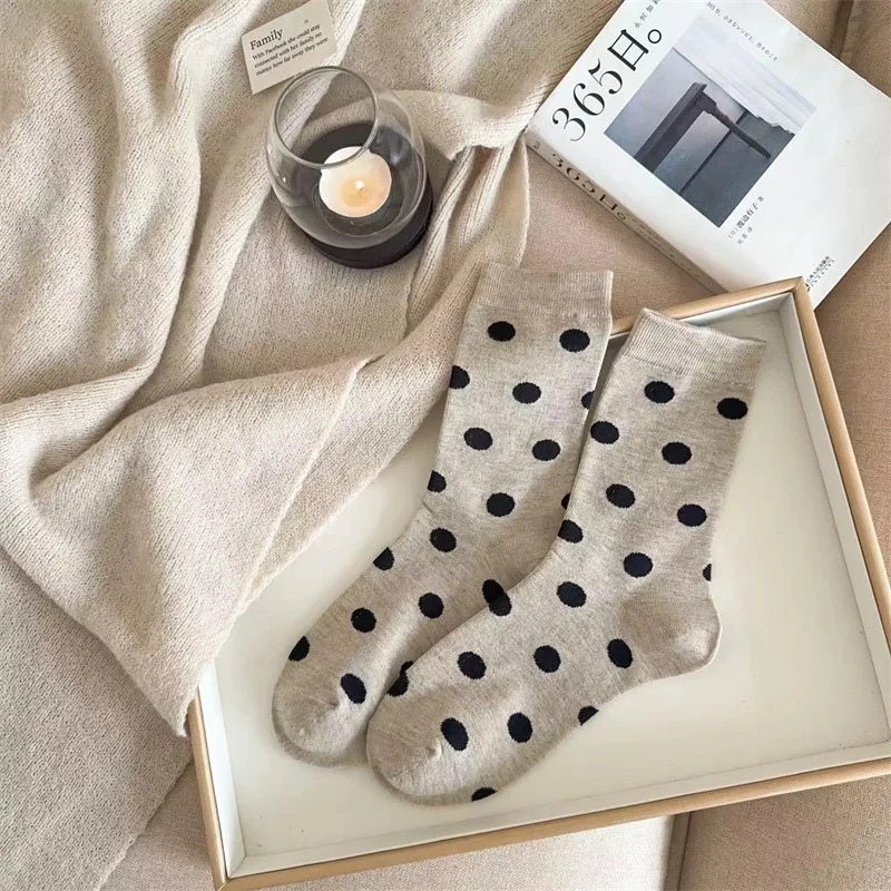 Veelzijdige en modieuze sokken met stippen voor dames, halflange sokken voor dames, casual sokken voor dames