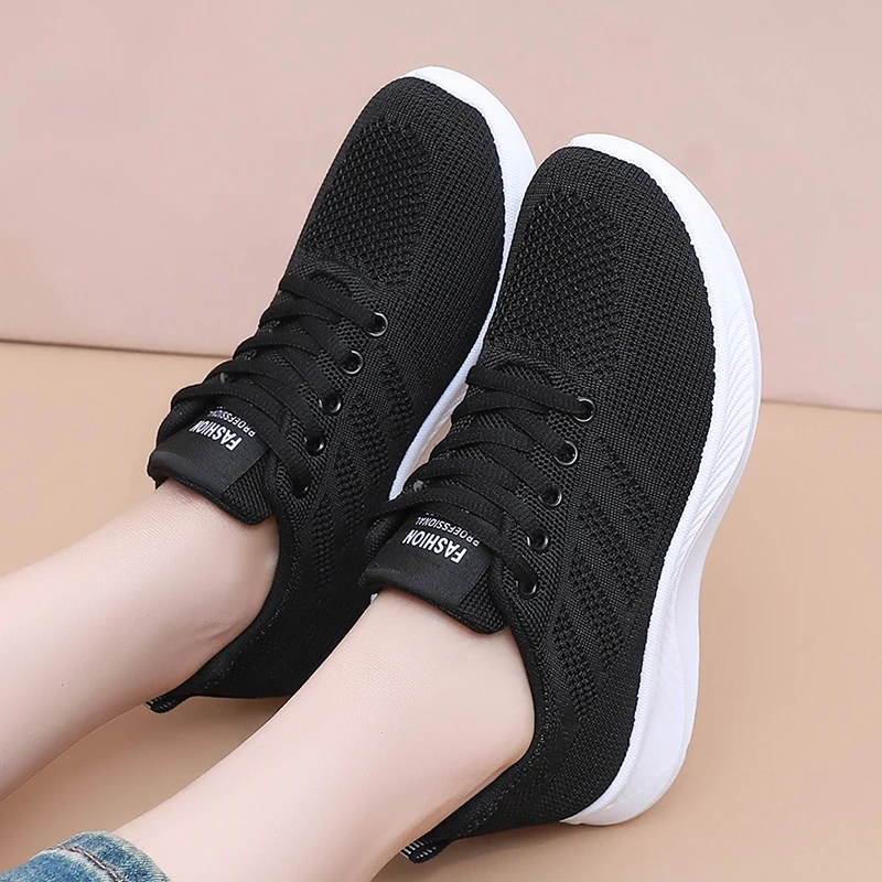 Atmungsaktive Sportschuhe aus Mesh für Damen, leichte und bequeme Sportschuhe mit weicher Sohle, Damen-Schnürschuhe für Freizeitaktivitäten und zum Laufen. – Detail 27
