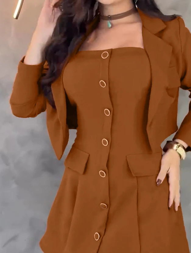 女性用2ピースセット、折り返し襟のコートとコールドショルダーのスパゲッティストラップボタン付きスカートセット