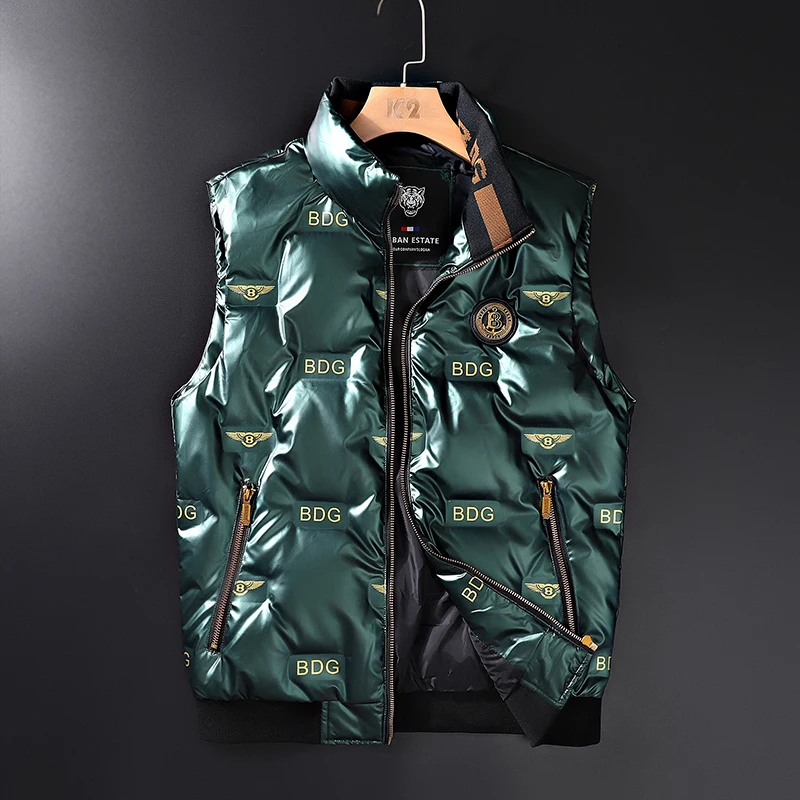 Winter Fashion Letter Metal Medal Sleeveless Jacket Mens Shinny Rhinestones Down Vest Solid Color Coat Men Sleeveless Vest