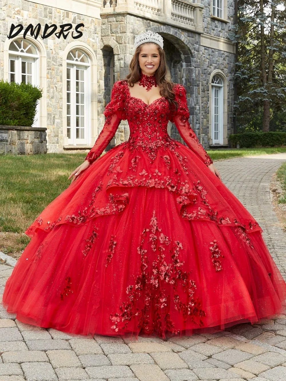 Elegant Long Sleeve Quinceanera Dress 2025 Glamorous Sweetheart Party Dress Shiny Applique Party Ball Gown 16 Customized