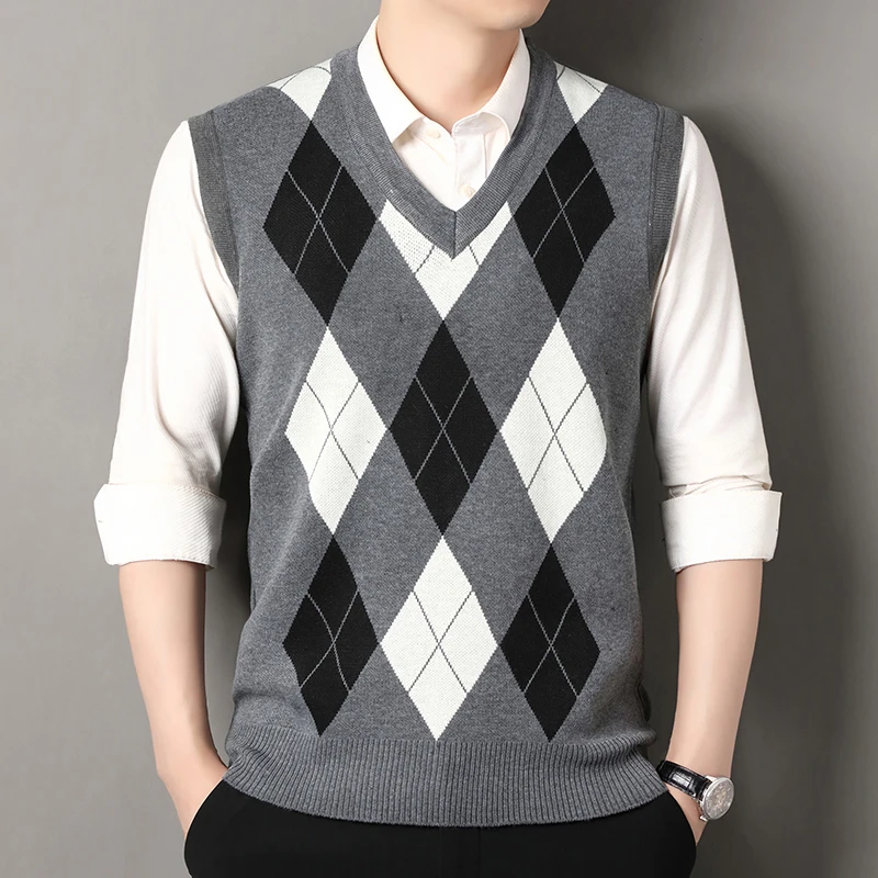 Business Men's Argyle Knit Vest 2026 Spring V Neck Sleeveless Pullovers Men Casual Slim Fit Pullover Knitted Plaid Sweater Vests