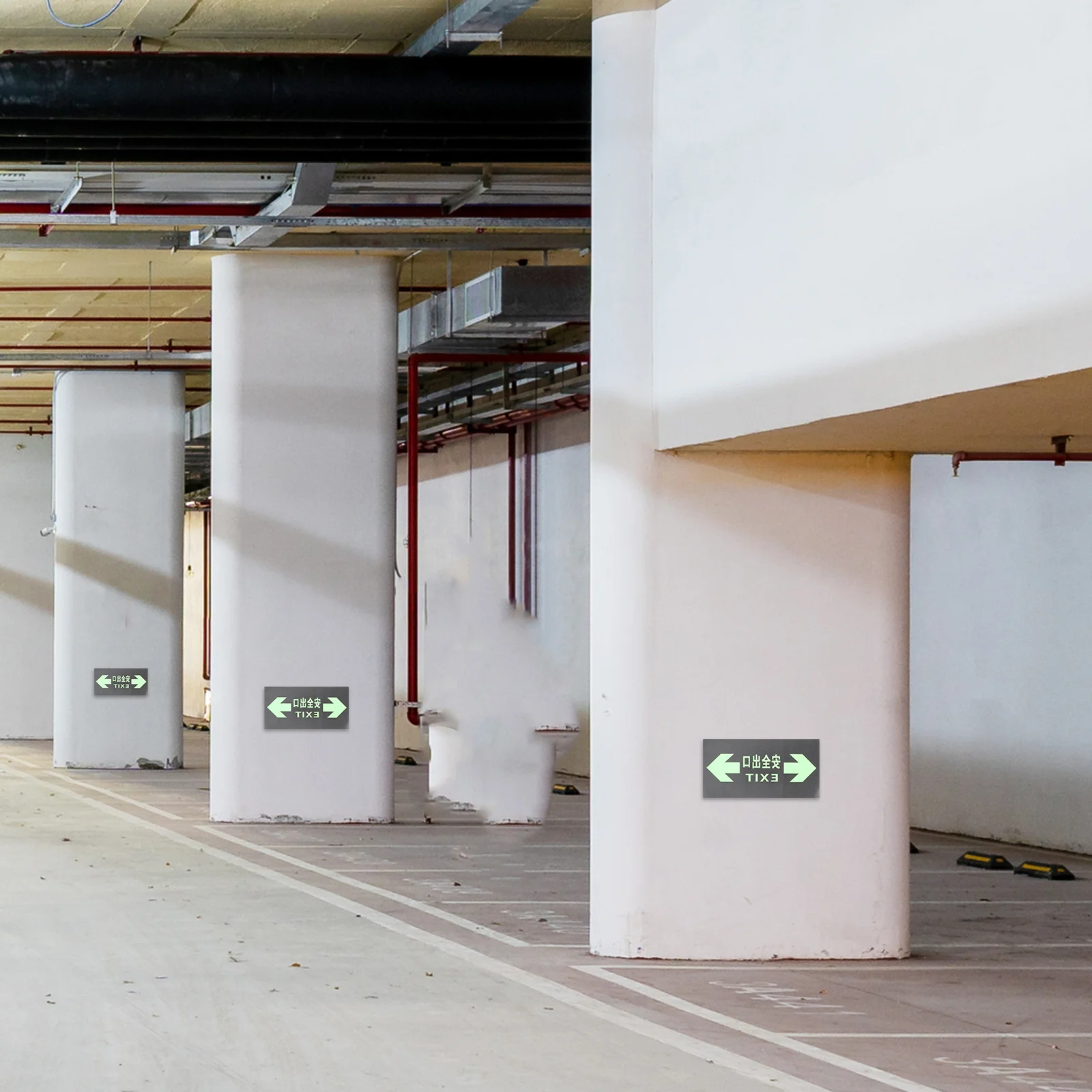 10 قطع من علامات السلامة المتوهجة الليلية، شارات فوتولومينيسسينت سهلة الاستخدام، مؤشر اتجاهي متين لخروج الحريق في حالات الطوارئ #4