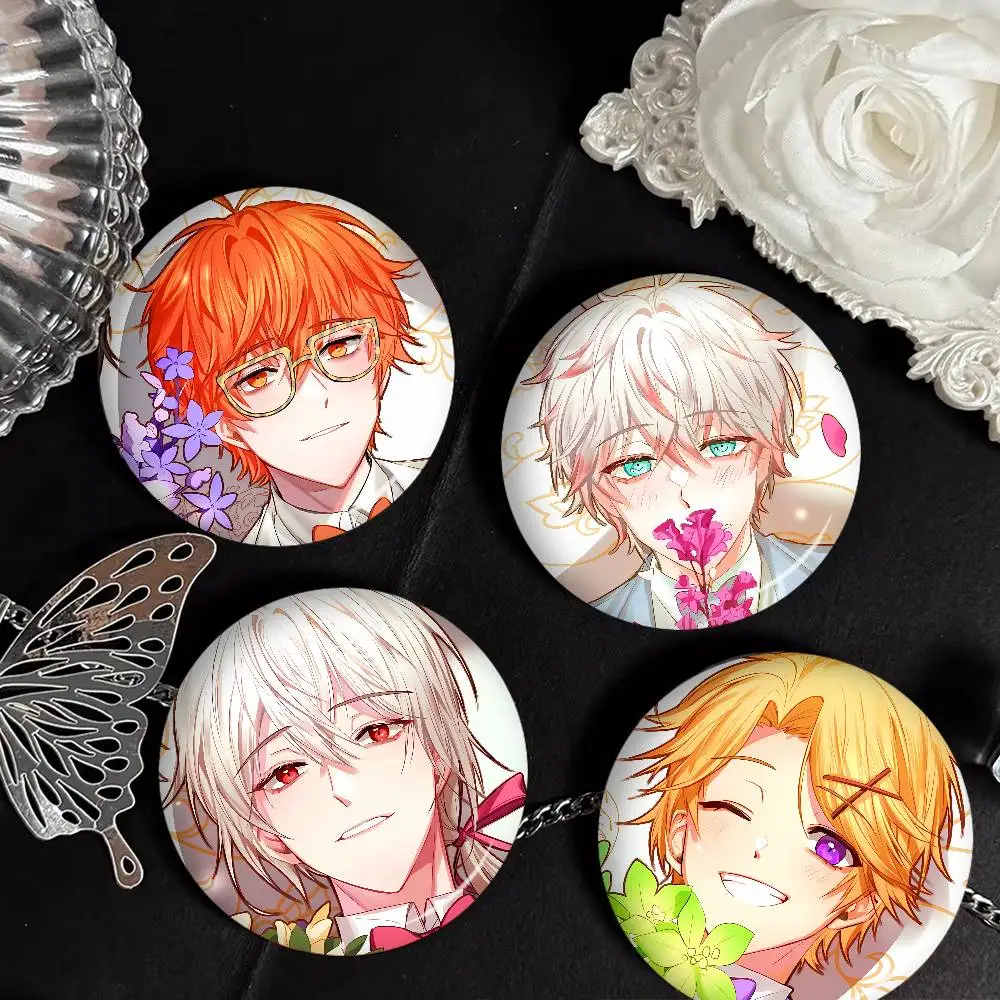 Game Mystic Messenger 32/44/58MM Customizable Button Pins Cute Funny Creative Badge Jewelry Decor
