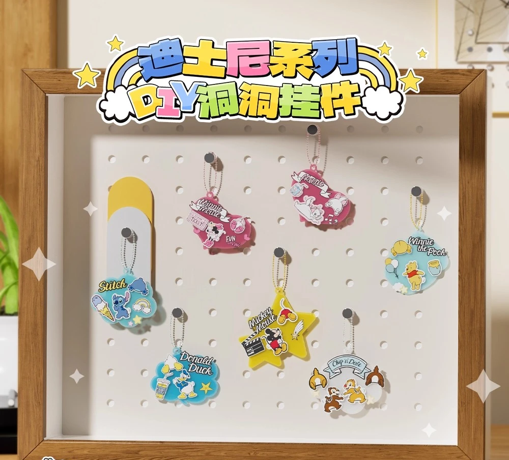 

Disney DIY Hole Silicone Pendant Mickey Minnie Mouse Stitch Donald Duck Keychain Exquisite Gift School Bag Decorative Pendant