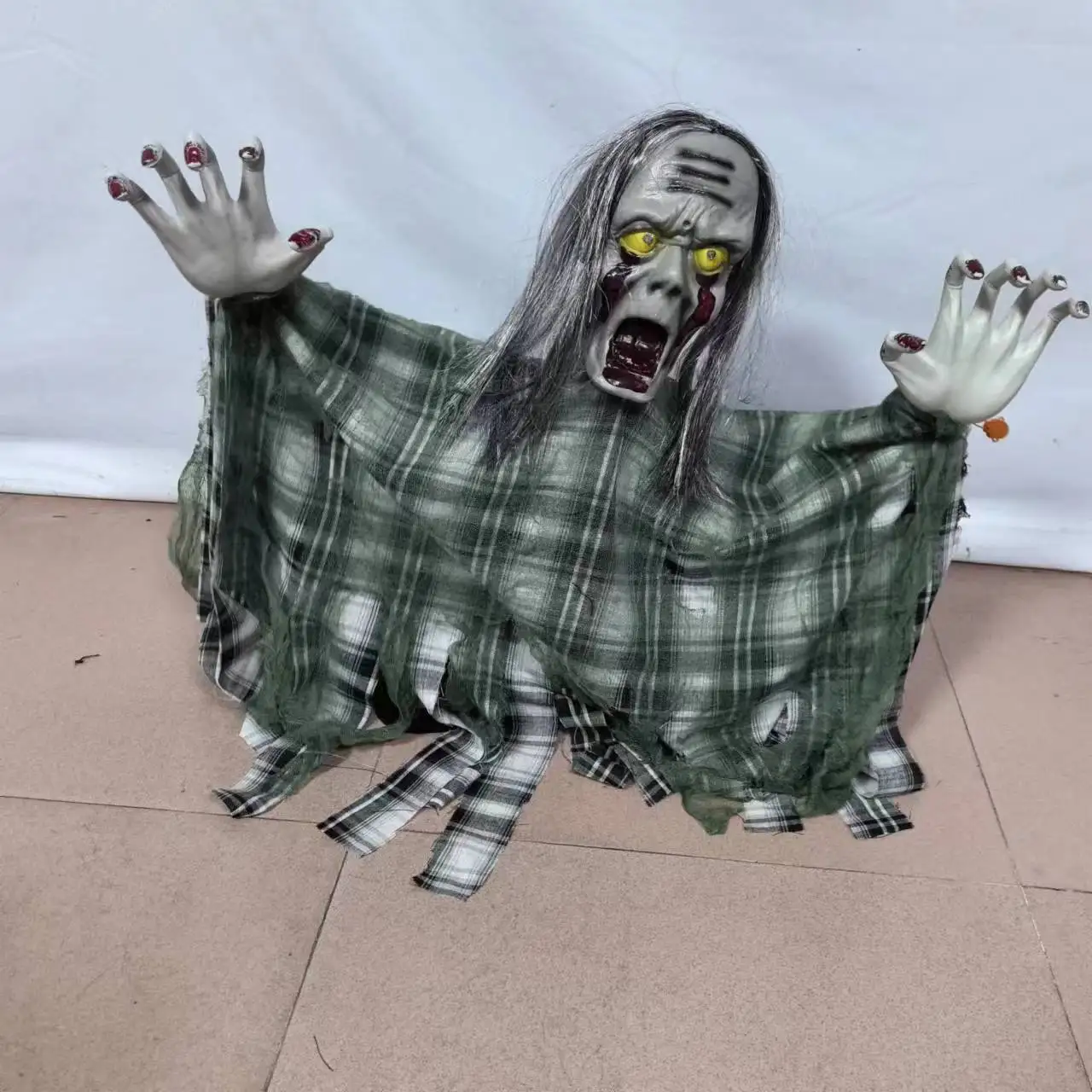 

Electric Horror Props Kid Model Halloween Venue Arrangement Props Haunted House Decoration Horror Ornament Wholesale