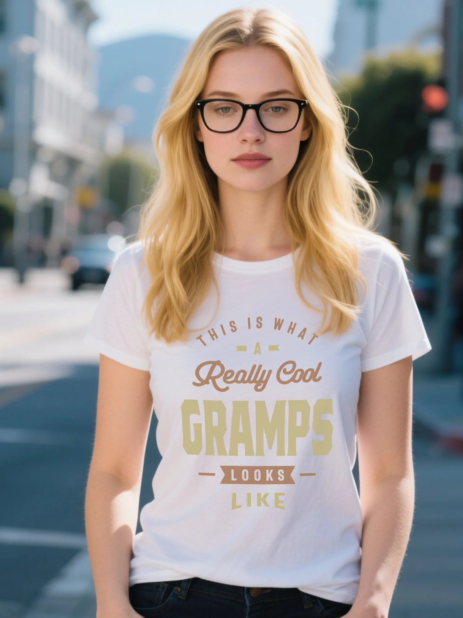 プレミアムレディースTシャツ - ホワイトハイストリートグラフィティアートプリント、ソフトコットンクルーネック、夏の必需品