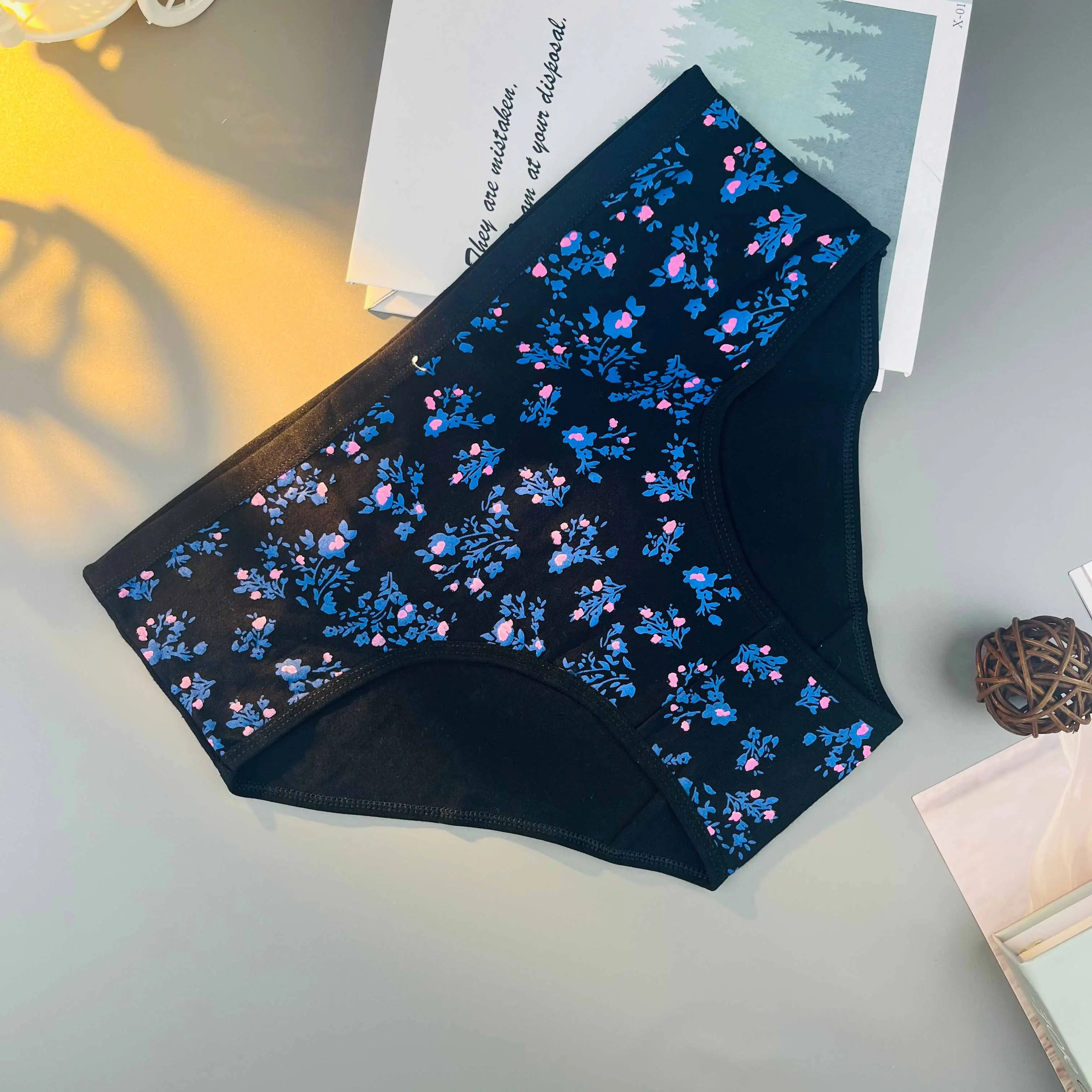 9 Buah [Pakaian Dalam Wanita] Celana Dalam Hadiah Natal Halloween Celana Dalam Wanita Gambar Bunga Lucu Celana Dalam Lingerie Mid-Rise