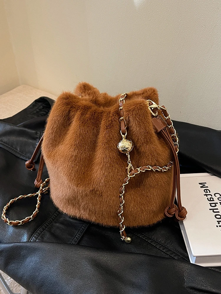 

Women's Fashionable Plush Small Bag New Versatile Drawstring Bucket Bag Female Spring Autumn Plush One Shoulder Crossbody Bag