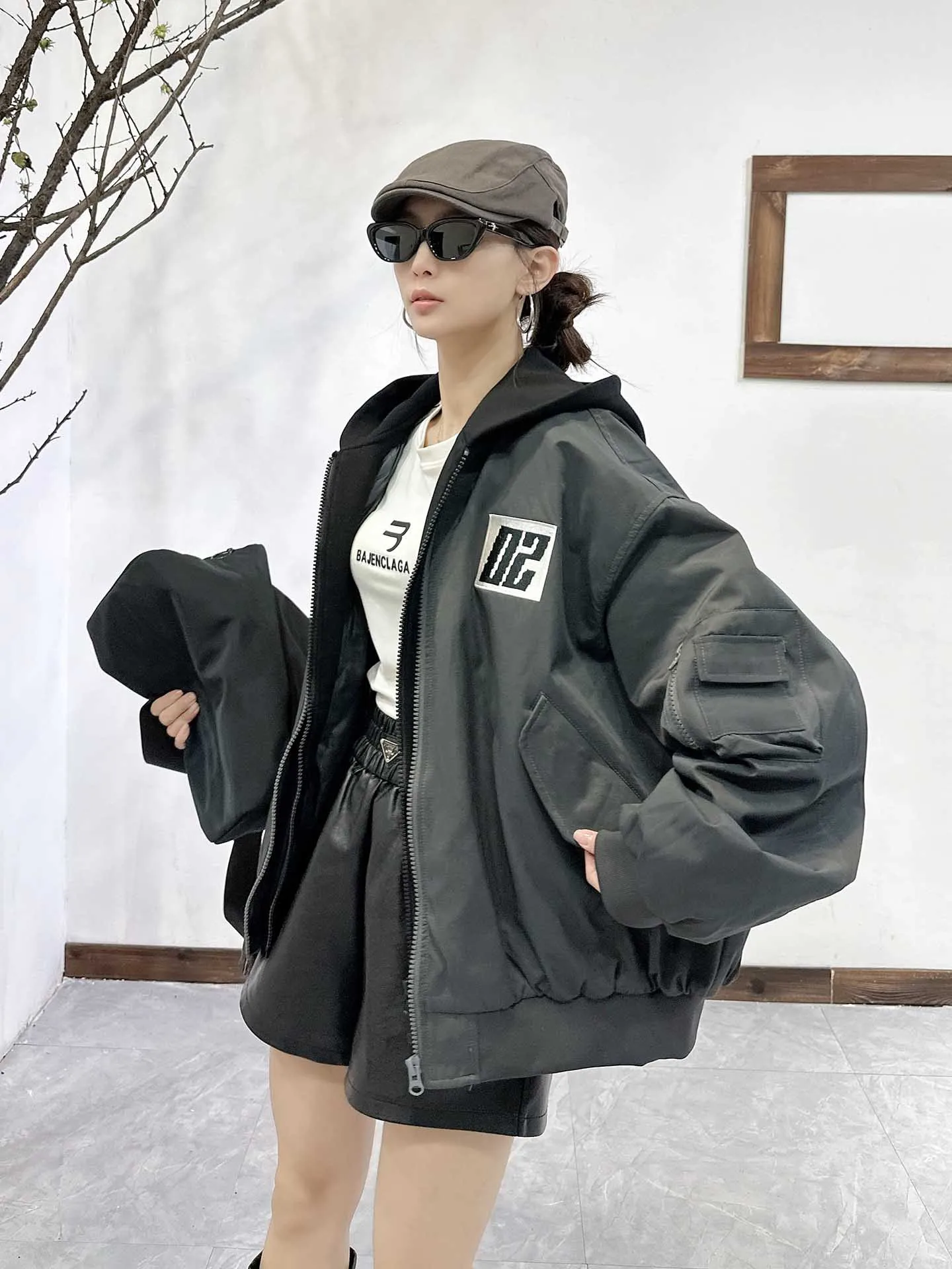 

Женская повседневная легкая хлопковая парка больших размеров с капюшоном на молнии, с эффектом стройности и объема, изысканная, с пуховым наполнителем