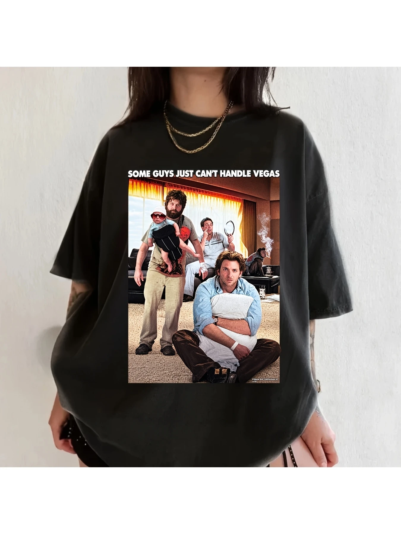 No import fees, drunkenness is unbearable. Las Vegas style 100% T-shirt is a versatile item suitable for all seasons