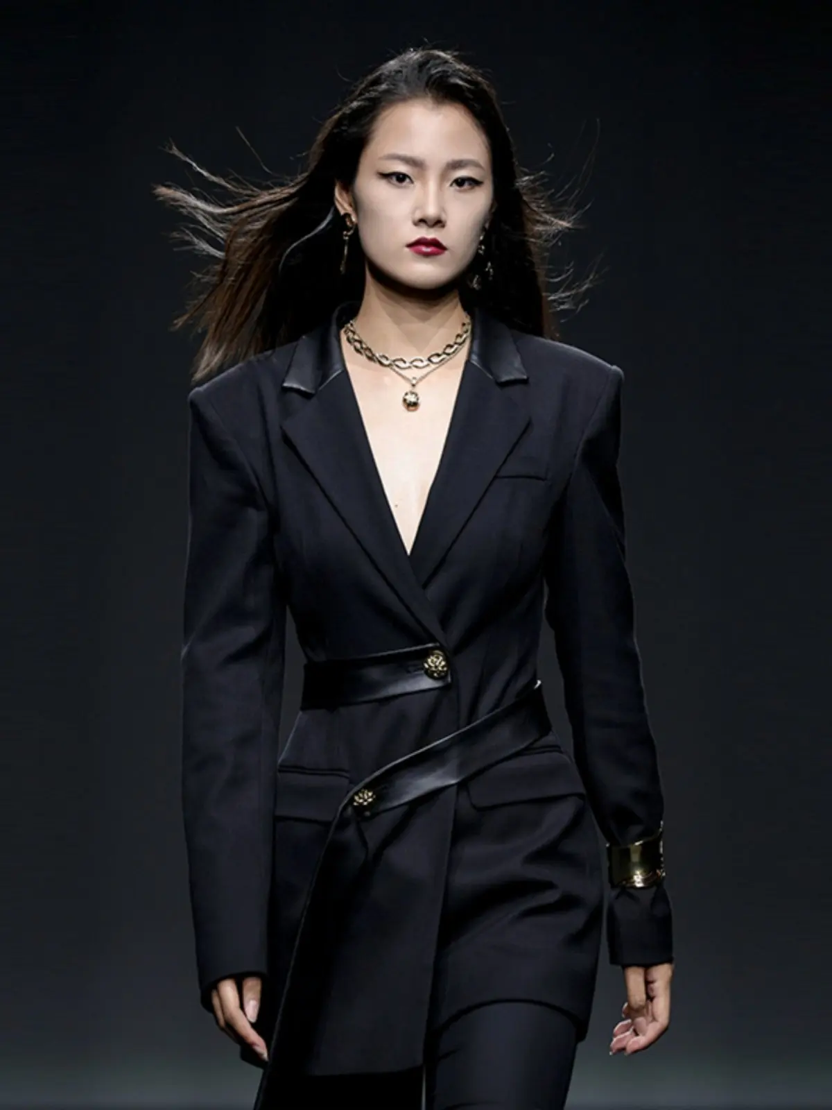 

Maggie Ma Wool Blend Suit with PU Leather Collar And Waist Belt Profional Career Outerwear Slim Fit Long Sve