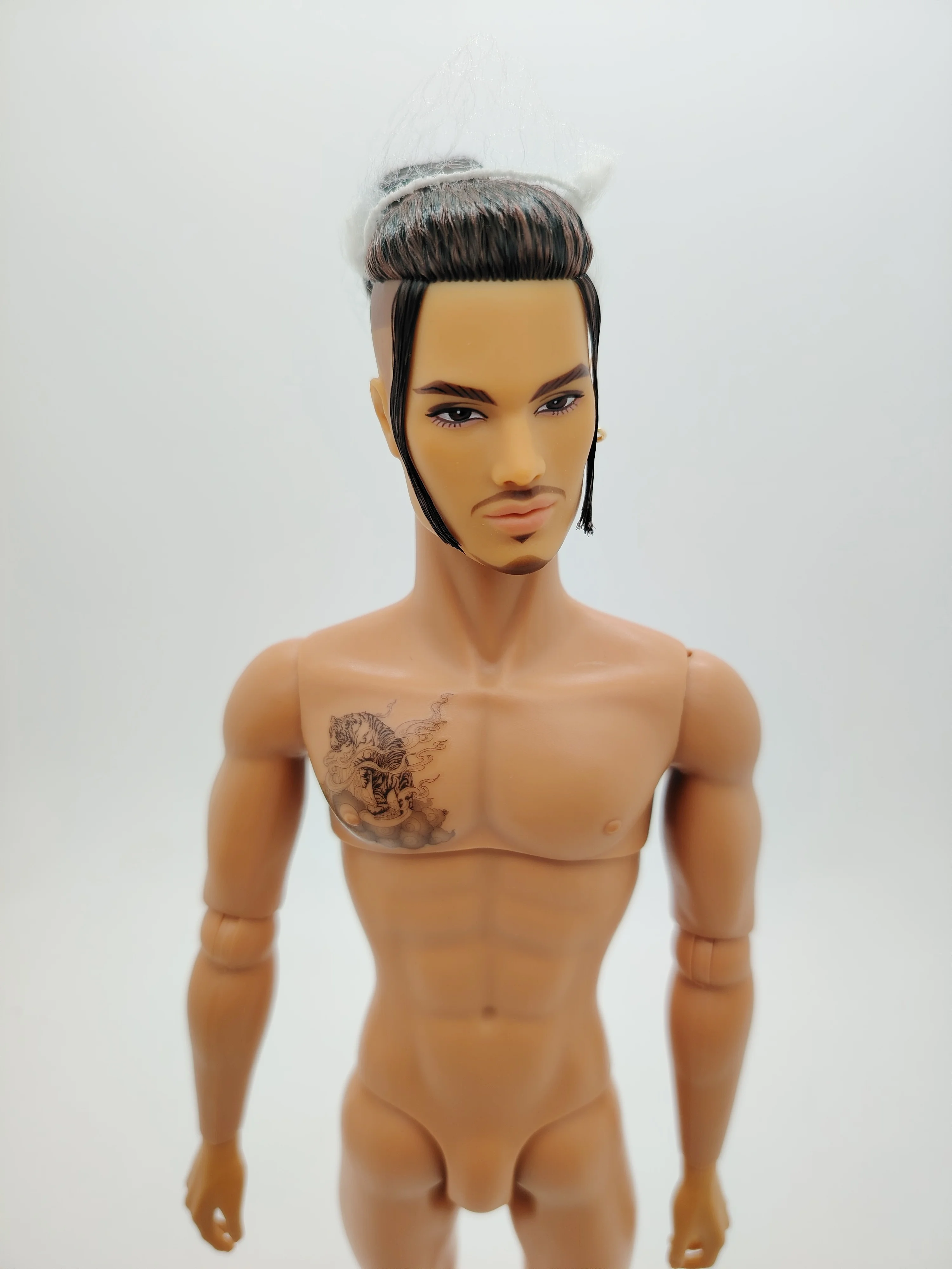 Fashion Royalty The Monarchs Power Workout Tenzin Dahkling New Hispanic Skin 1/6 Scale Male Nude Doll