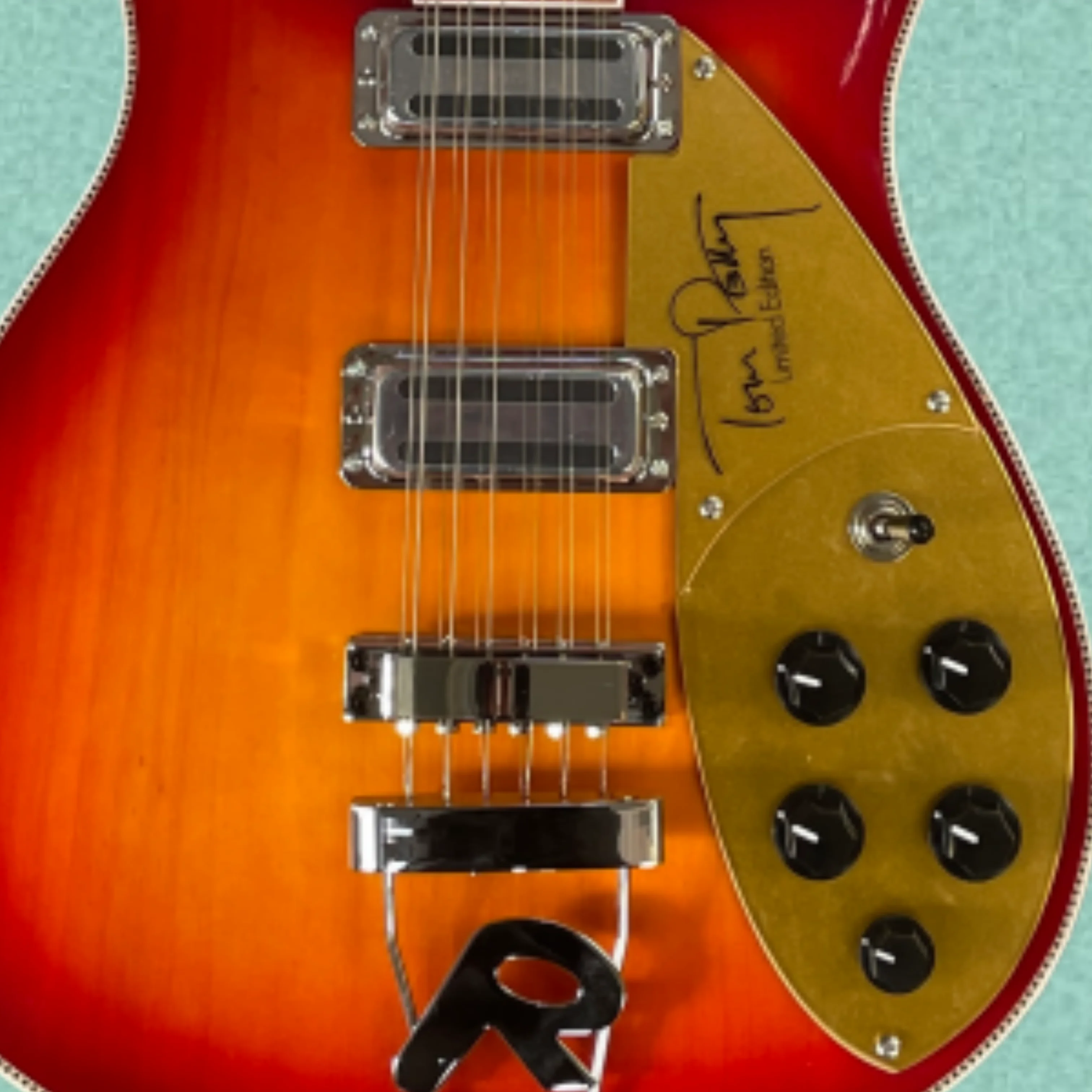12-string sunset gradient electric guitar,gold signature pickguard with black volume knob guitars,vintage rock electric guitarra