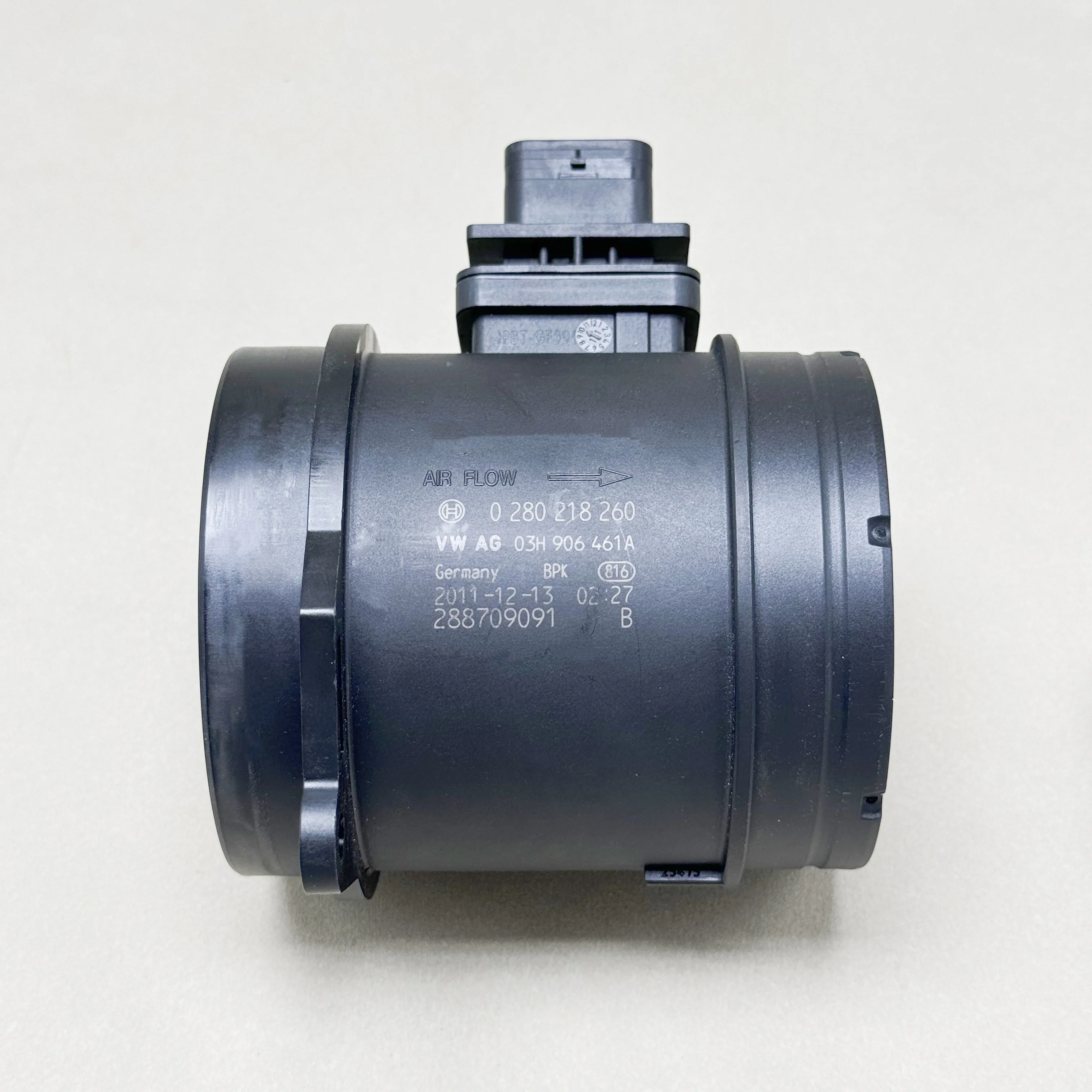 03H906461A Mass Air Flow Sensor 5 Pin with Housing for VW Passat Touareg CC Skoda Superb Porsche Cayenne 3.6L
