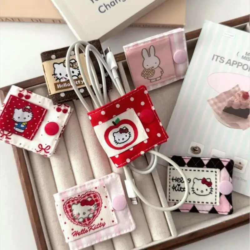 

Милый держатель для кабеля Hello Kitty ручной работы из ткани, органайзер для зарядного кабеля, держатель для карт, подарок на день рождения для девочек