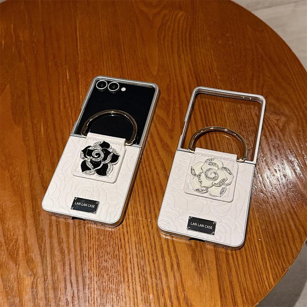 Luxury Diamond 3D Metal Flower Fashion Leather Phone case for Samsung Galaxy Z Flip7 ZFlip6 7FE zflip5 4 3 5G Funda With Stand