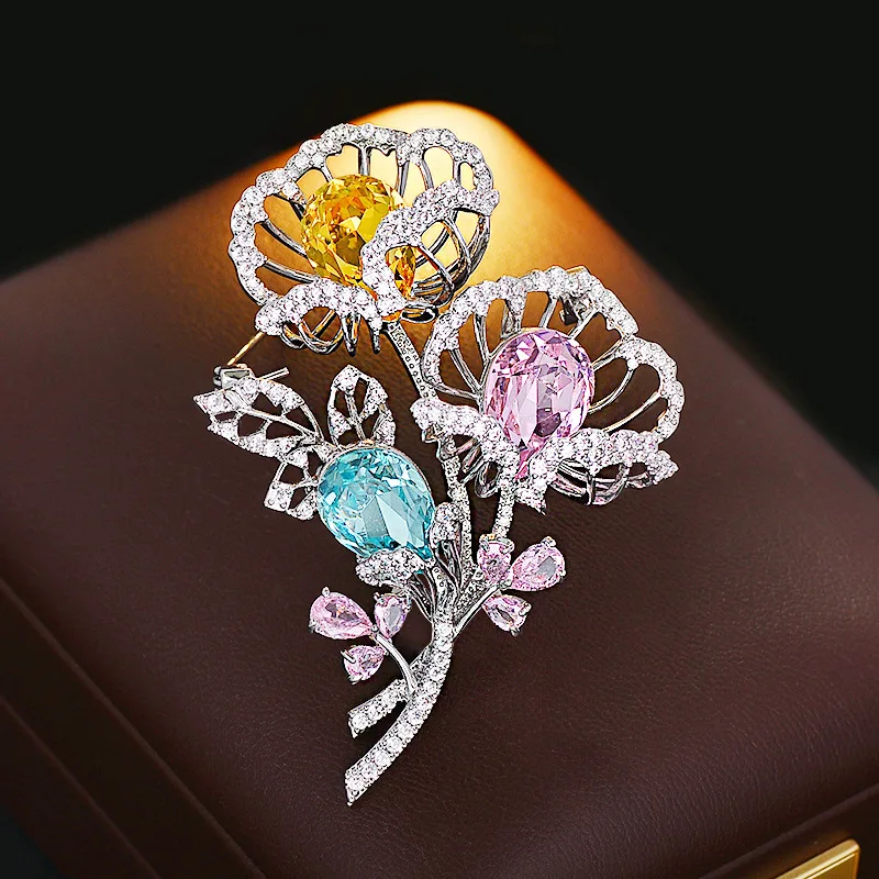 

Creative Openwork Floral Brooch,Elegant Statement Corsage, Versatile Fashion Pin