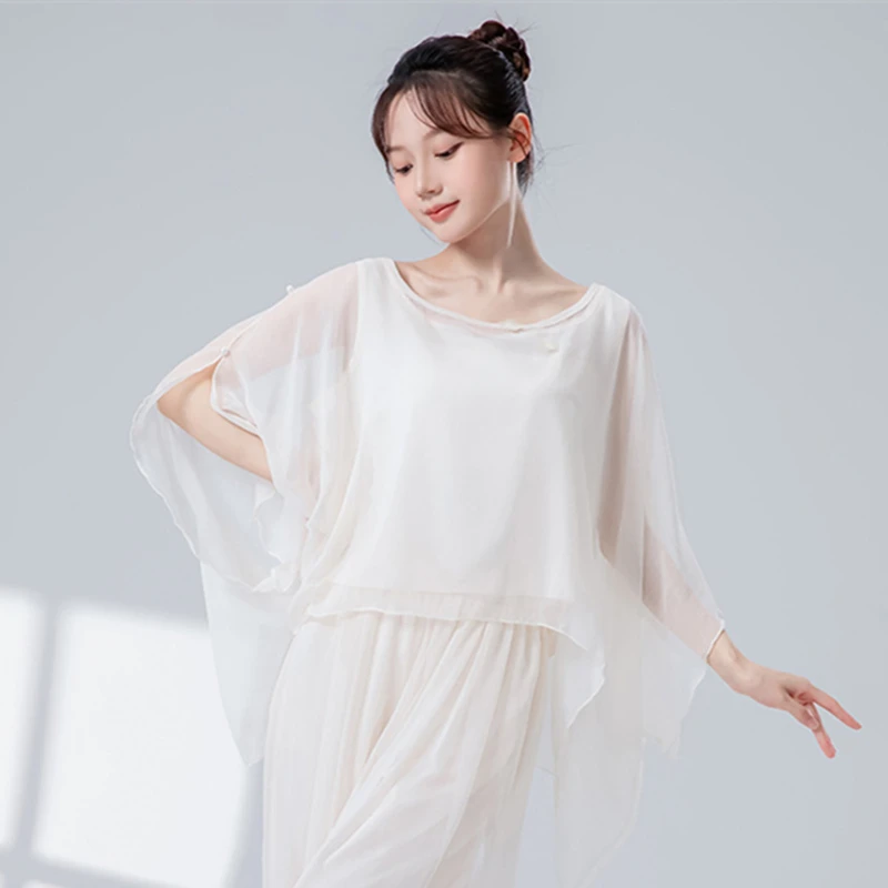 Top da danza classica Camicetta con maniche a pipistrello da donna Orlo irregolare Stile cinese Casual Stage Saree Abbigliamento Costume da spettacolo fluido