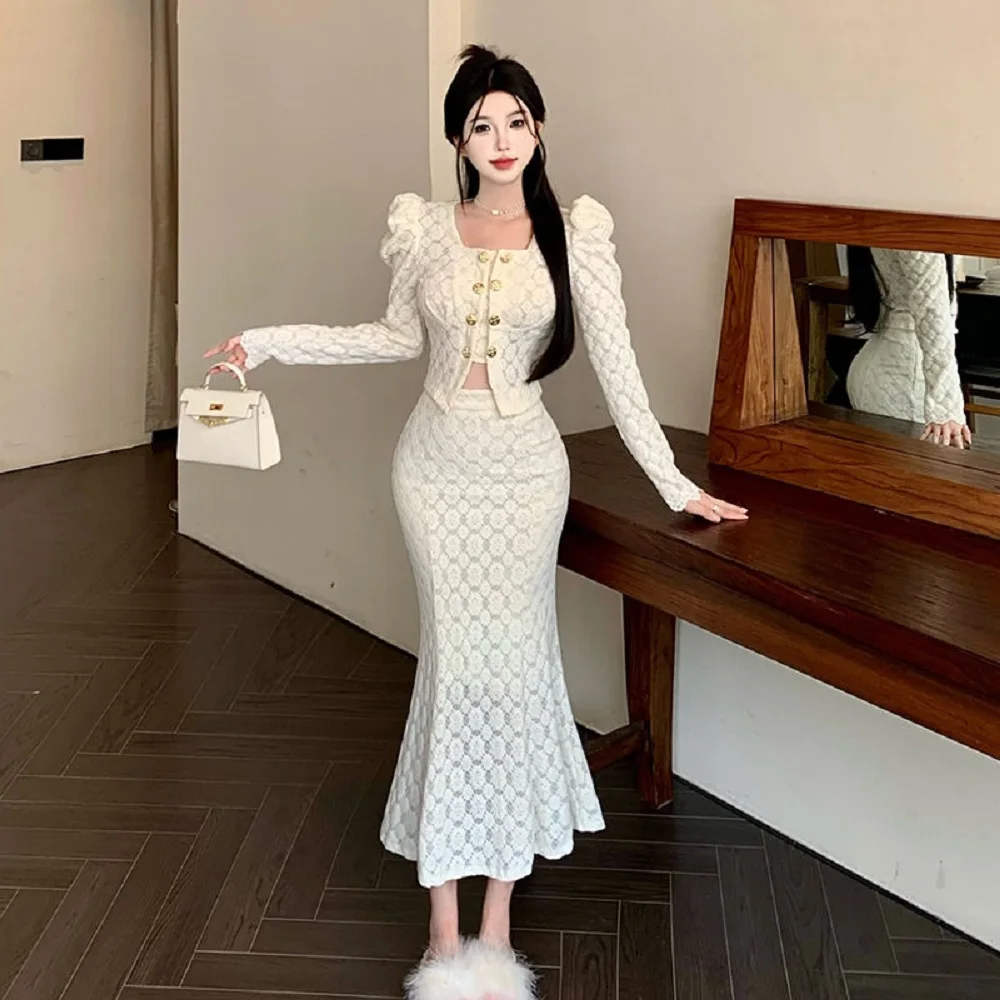 

Retro Royal Sister Style Two-Piece Set Button Lace Spliced Long Sleeve Top Pack Butt Fishtail Skirt Spring Autumn New Style Set