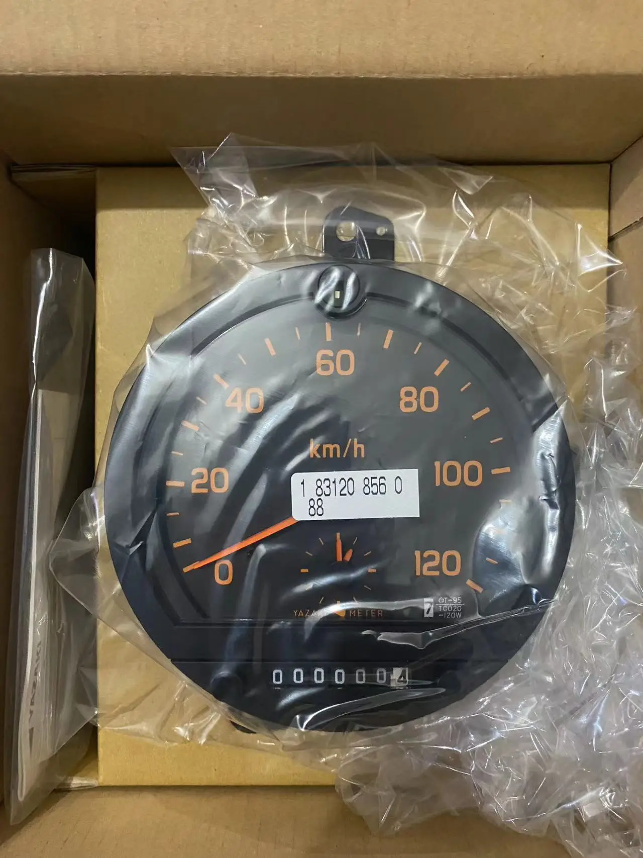 Genuine Product 1831208560 AUTO PART TACHOGRAPH CLUSTER METER