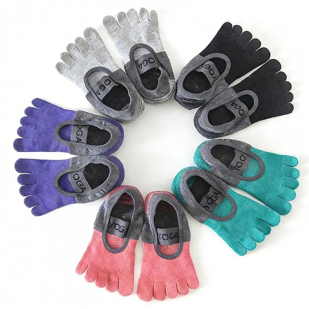 

Anti Slip Socks for Exercise Women’s Non-slip Five Toe Yoga Socks with Grips Ballet-style Studio Exercise Footwear Premium