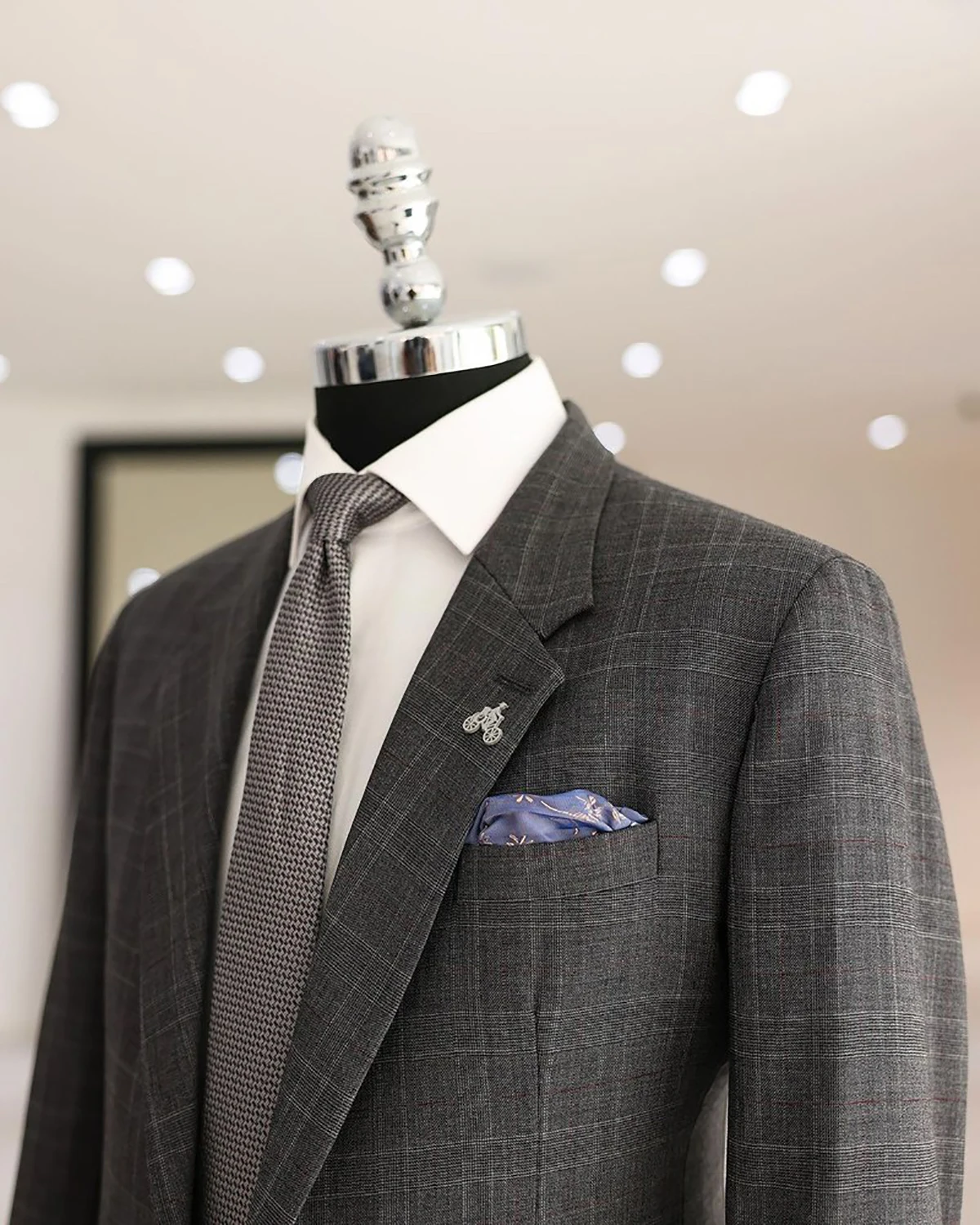 Custom Size Heren Suits Grey Plaid Streep Groomsmen Sets Bruidegom Gekerfde Revers 2 Stuks (Blazer Broek) High-End