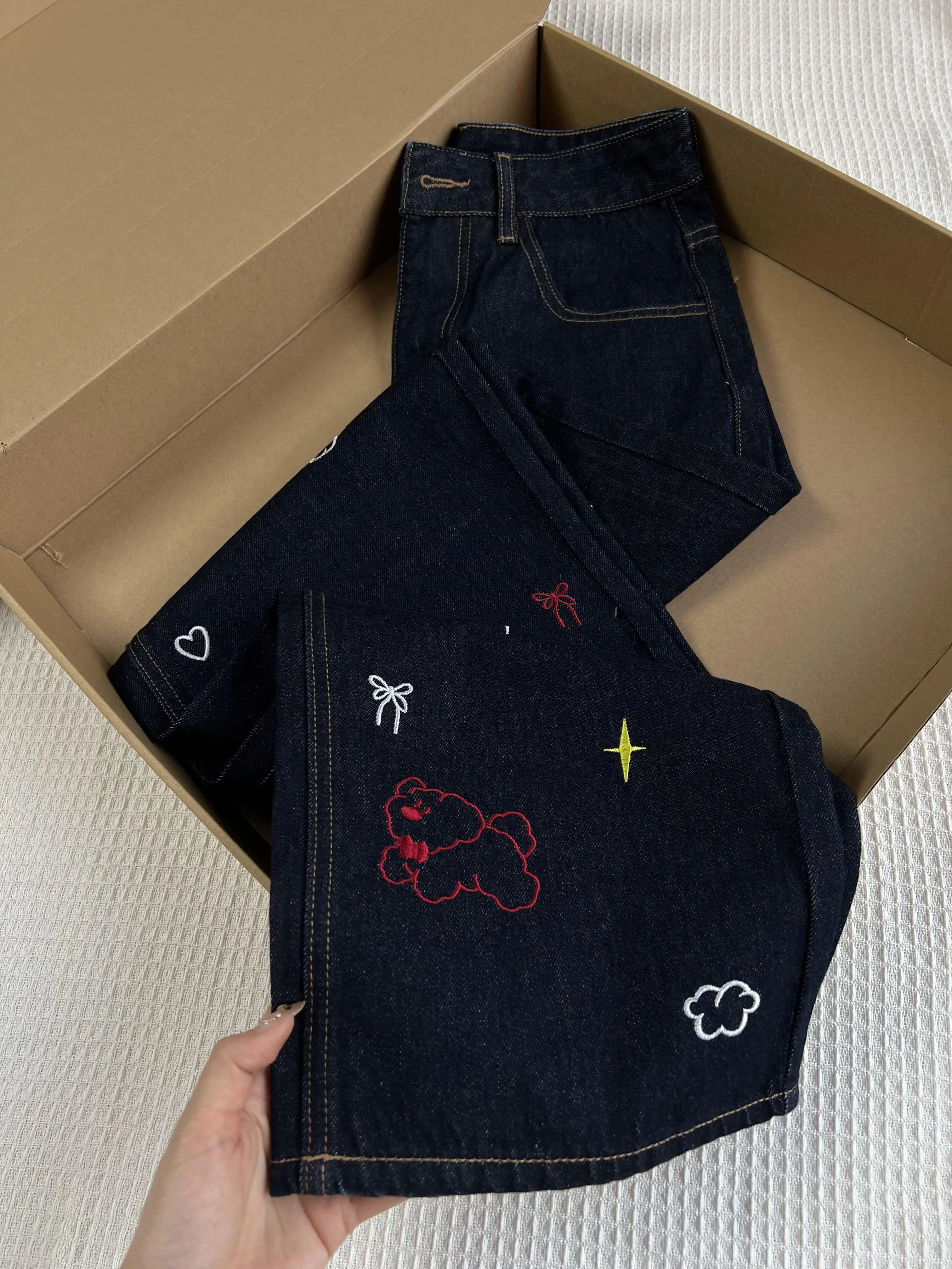 

Retro American Deep Blue Embroidered Wide Leg Denim Jeans Women's Autumn Winter High Waist Loose Slim Straight Floor-Length P...