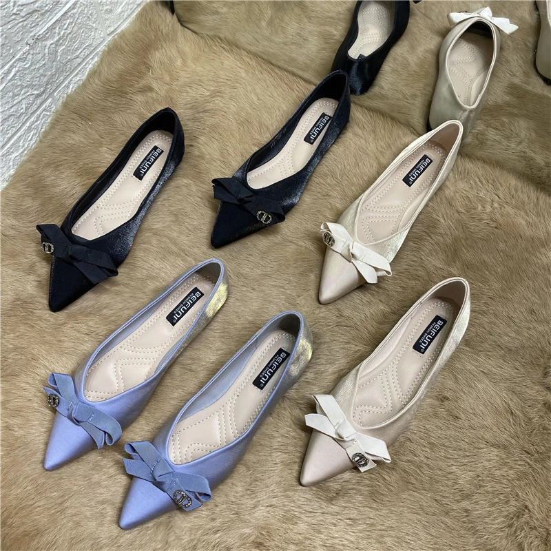 Bow Pointed Single Shoes Women's Flat Ballet Women's Shoes Spring 2022 New Versatile Soft Sole Bridesmaid Shoes Large Size 46