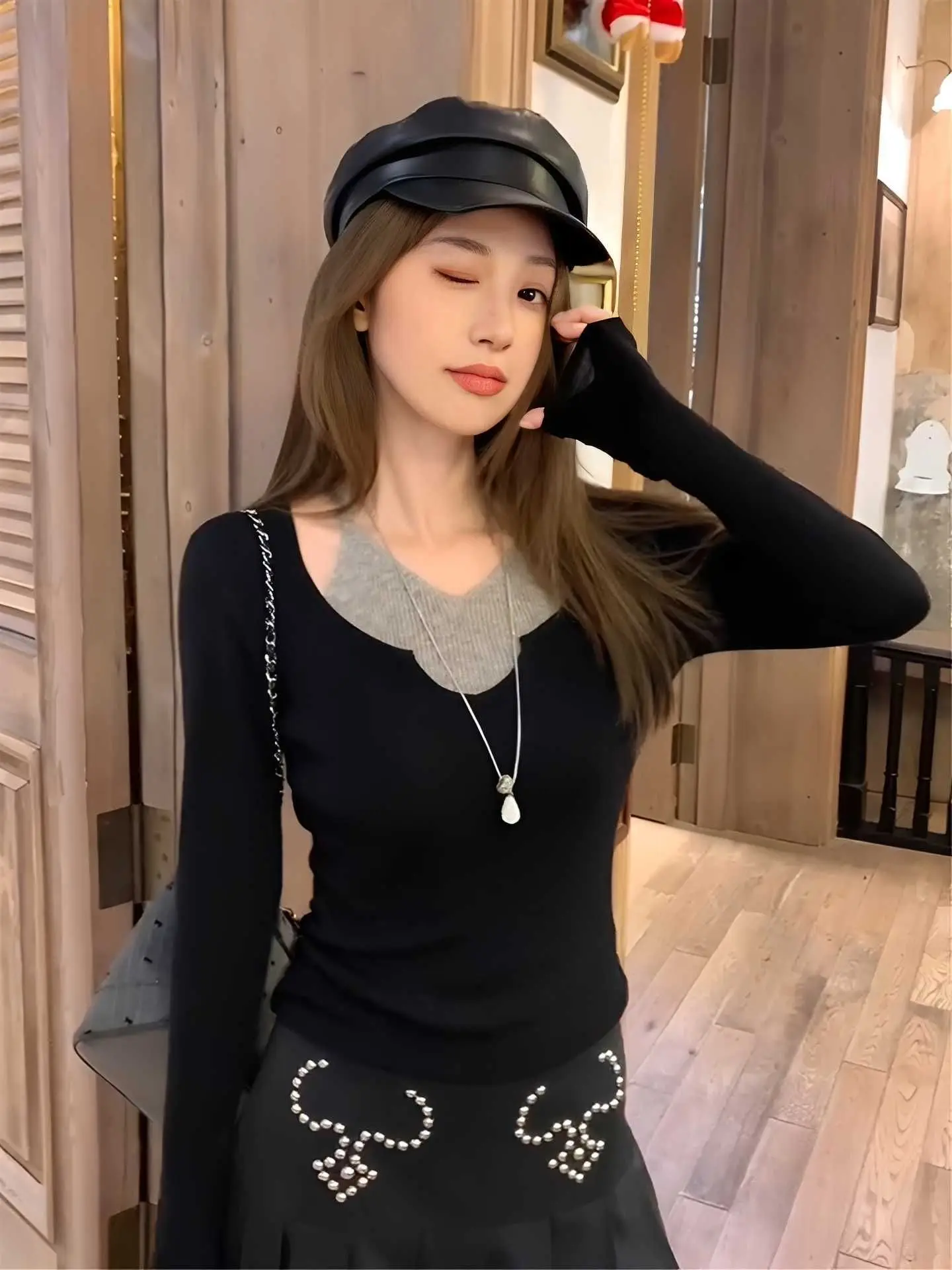 

Korean Sle Long Sve Knitted Base irt Women's Slim Fit Spicy Girl Fake Two-Piece Design Spring 2026 New Faion Inner Wear