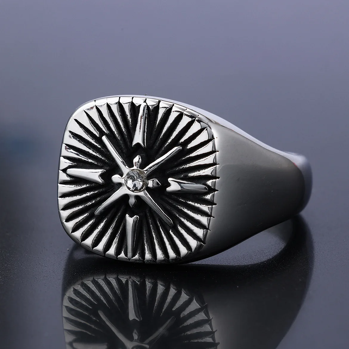 2026 European and American hot selling Nordic navigator compass cross Viking ring personalized stainless steel men's ring