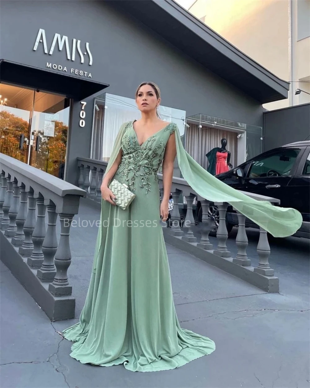 Eleganckie damskie sukienki imprezowe z zielonym dekoltem w szpic فساتين الحفلات z peleryną z rękawami do podłogi arabskie dubajskie suknie