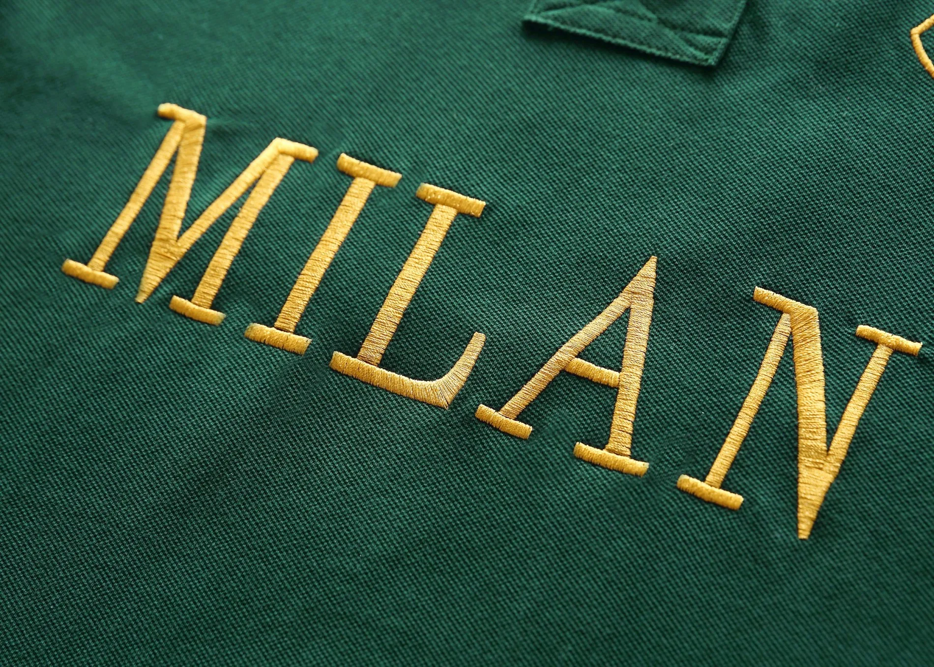 Herren Hochwertiges Baumwoll-Poloshirt ITALIEN GRÜN Baumwolle mit Gesticktem 'MILAN' Symbol Freizeit Sport Neujahrsgeschenk für Männer – Detail 7