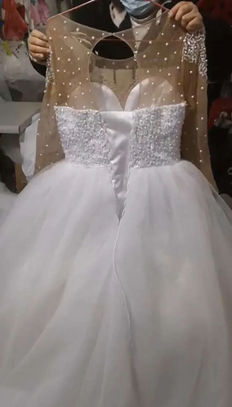 Abito da sposa personalizzato con perle scintillanti Abito da sposa Robe De Mariée Abito da ballo con maniche lunghe Abito da sposa di lusso gonfio