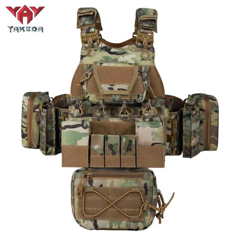

8832YAKEDA tactical vest is equipped with multiple accessory packs and an expandable Molle system, featuring a quick-disassembly