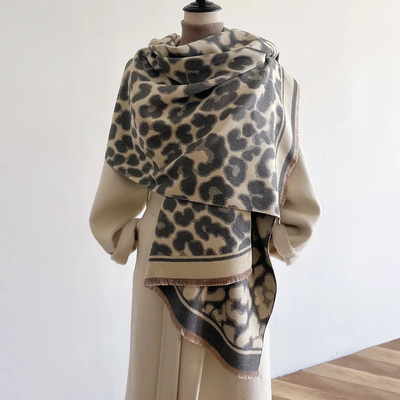 Luxury Brands New Leopard Two-Sided Scarf Cashmere Soft Warm Fringe Pashmina Shawl Winter Coldproof Windproof Blanket Scarf