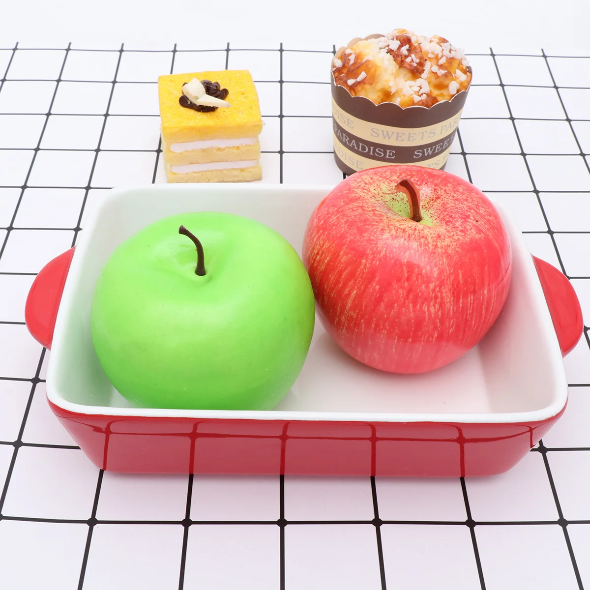 

Red Ceramic Baking Pan Premium Pottery Baking Tray Healthy Environmentally Friendly Easy Clean Medium Thickness Elegant Design