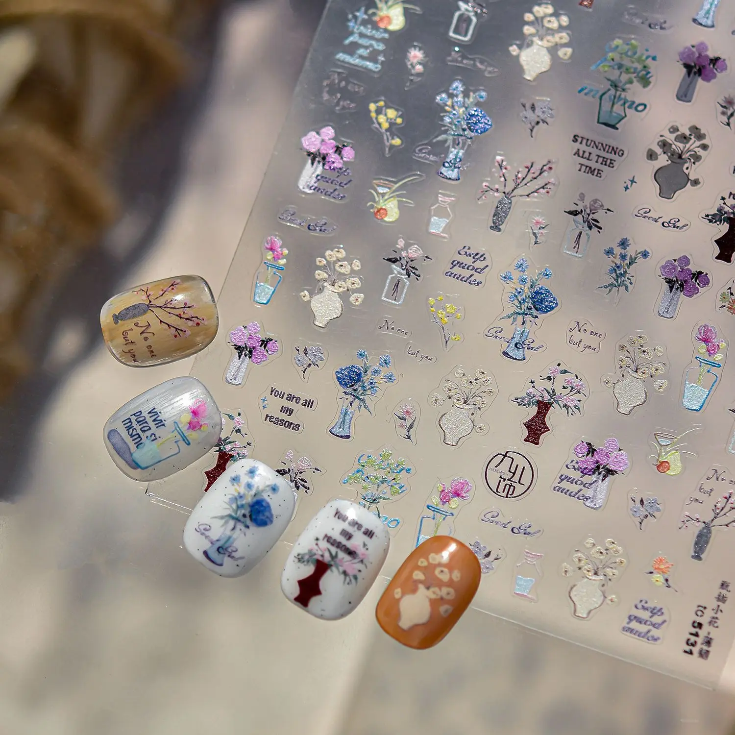 Mode elegante atemberaubende Ikebana Rose Pflaumenblüte Gänseblümchen Vase Blumenarrangement Winter süße Nail Art Dekorationen Aufkleber DIY