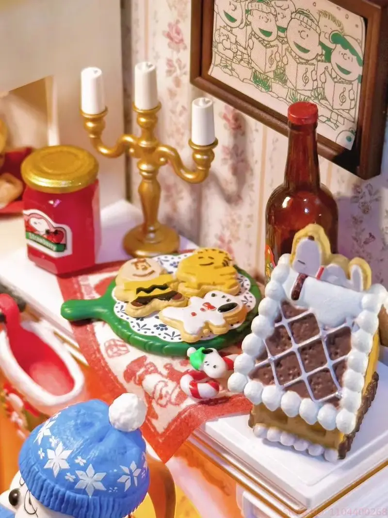 Caja ciega de la serie del árbol de Navidad de Snoopy'S Re-Ment genuina, juguetes de adornos de modelos coleccionables, regalos de navidad