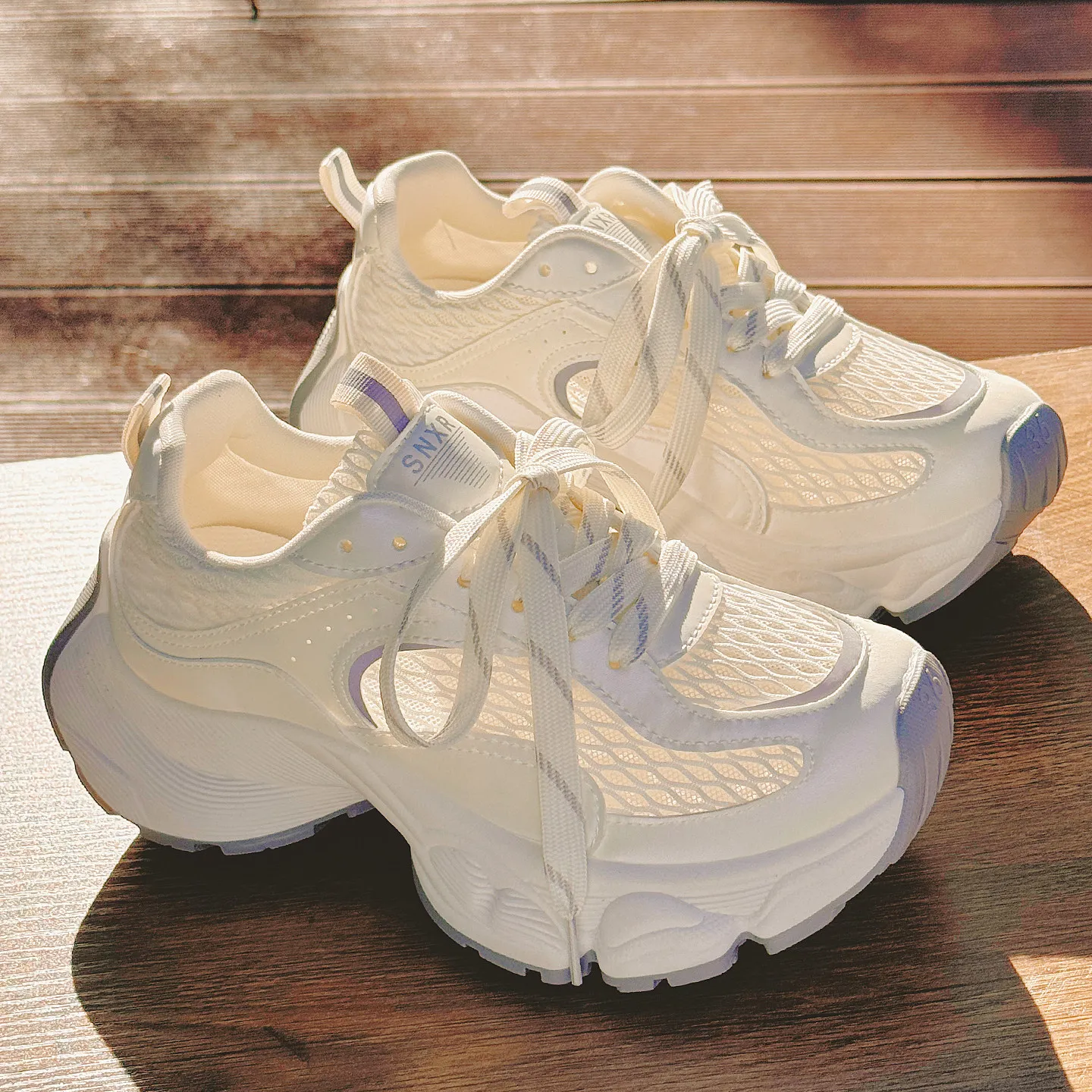 HKDQ Women's Sneakers Chunky Platform Lace-Up Athletic Footwear Mesh Upper Casual Walking Outdoor Jogging Shoes
