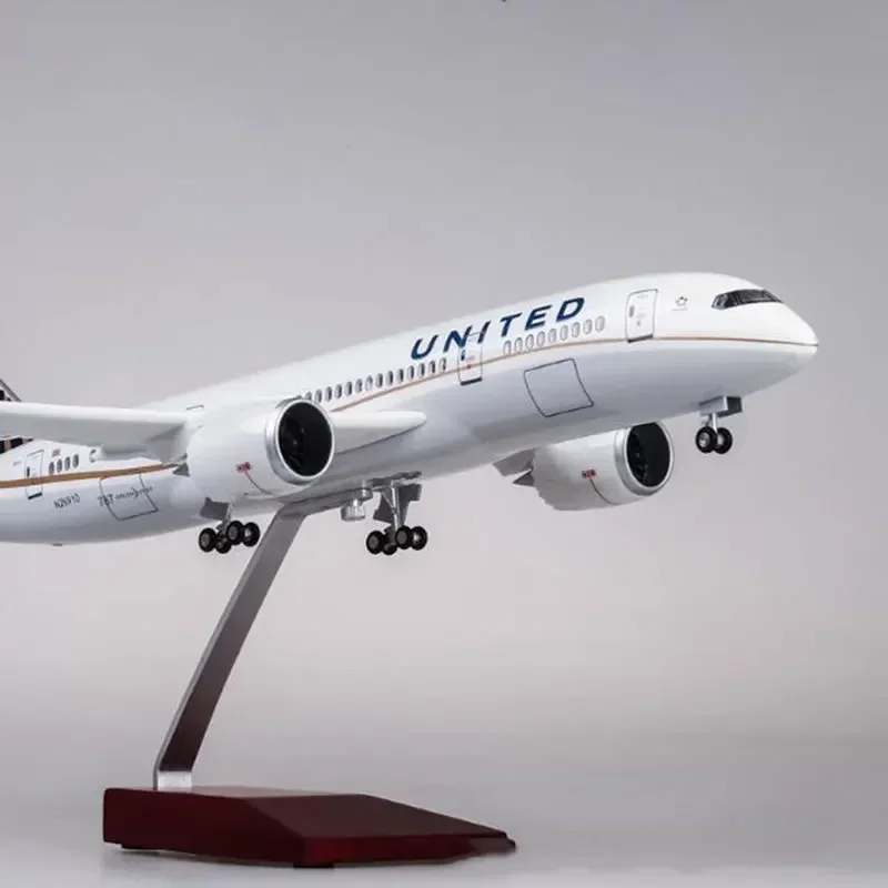 43cm American United Airlines 1/130 Scale Airplane Boeing B787 Dreamliner Aircraft Model Light Wheel DiecastPlastic Resin Plane